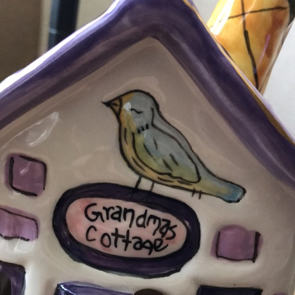 Heather Goldminc Grandma’s Cottage - Picture 2 of 16